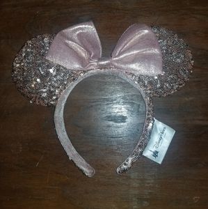 Minnie Mouse rose gold sequin ears